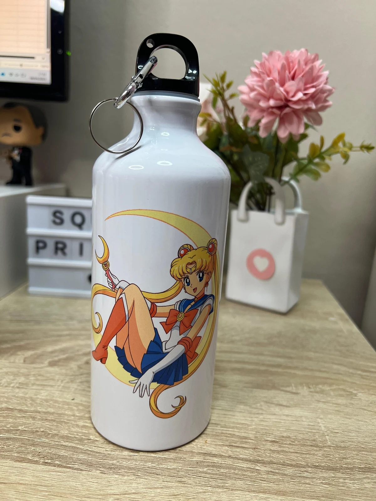 Botella metálica personalizada con diseño anime